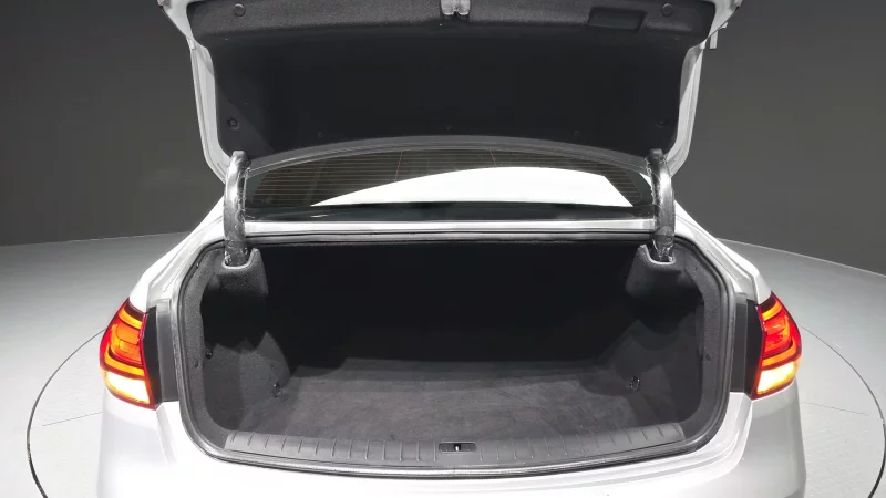 Hyundai Aslan