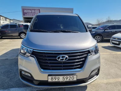 Hyundai Starex