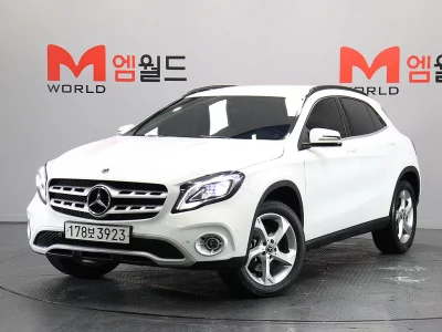 Mercedes-Benz GLA-Class