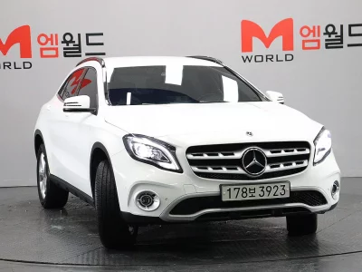 Mercedes-Benz GLA-Class