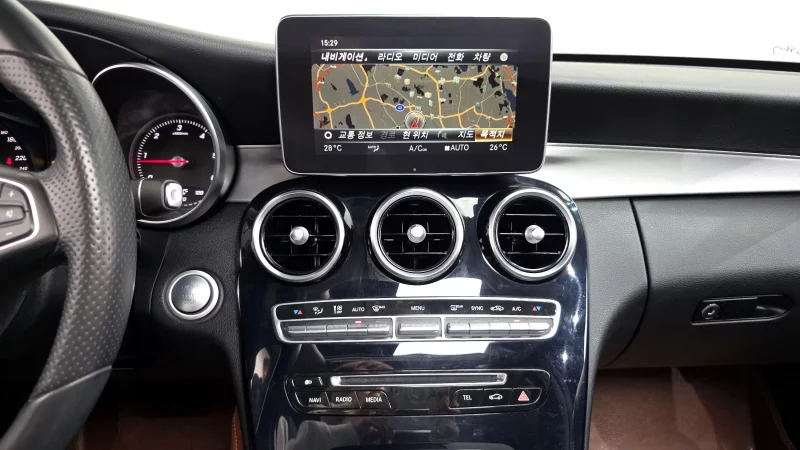 Mercedes-Benz C-Class