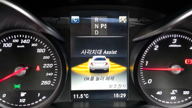 Mercedes-Benz C-Class