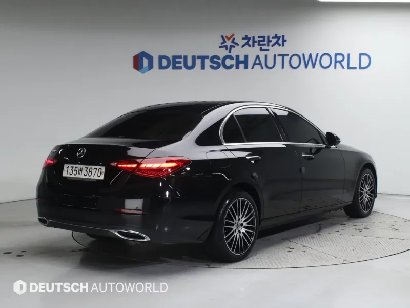 Mercedes-Benz C-Class