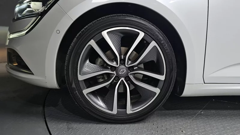 Renault Samsung SM6