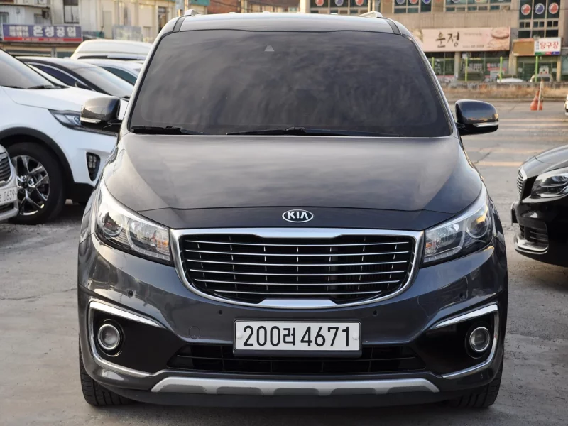 Kia Carnival