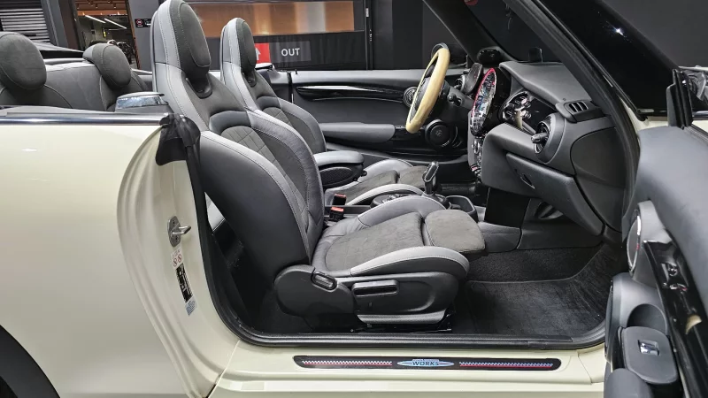 MINI Cooper Convertible