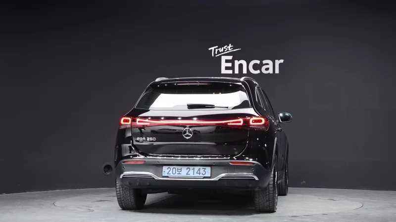 Mercedes-Benz EQA