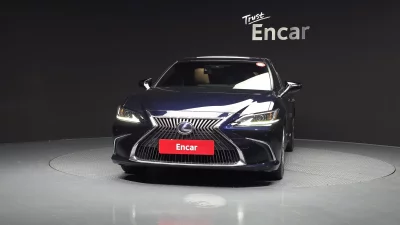 Lexus ES300h