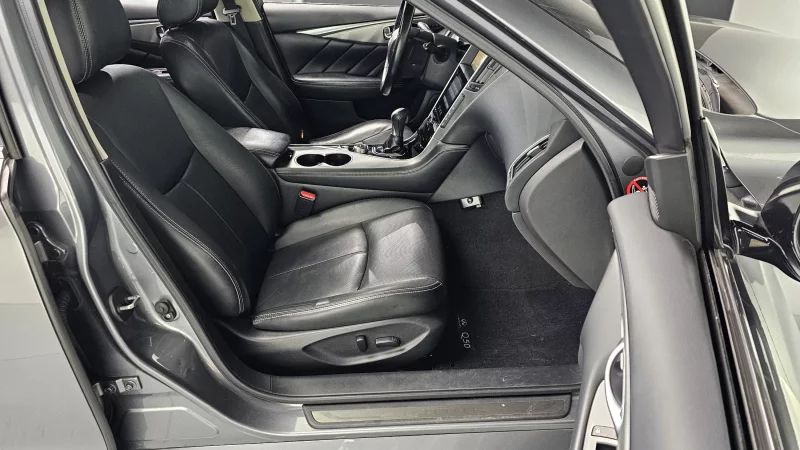 Infiniti Q50