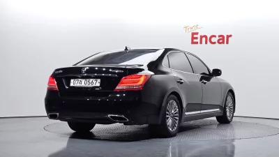 Hyundai Equus