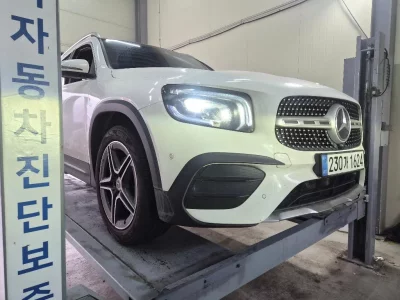 Mercedes-Benz GLB-Class