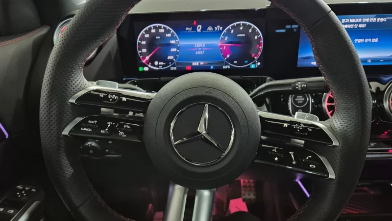 Mercedes-Benz GLA-Class