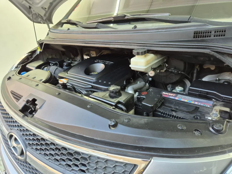 Hyundai Grand Starex