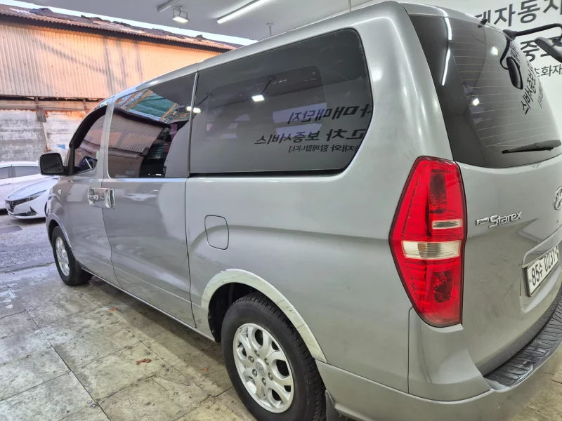 Hyundai Grand Starex