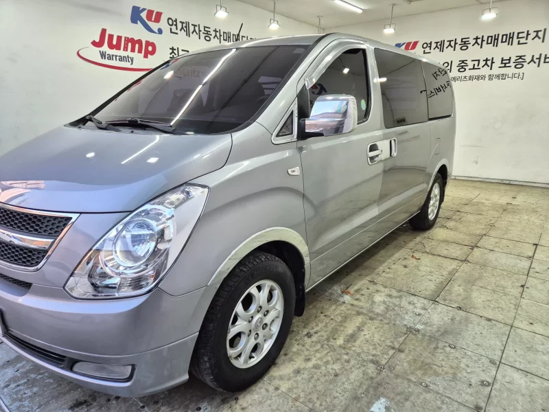 Hyundai Grand Starex