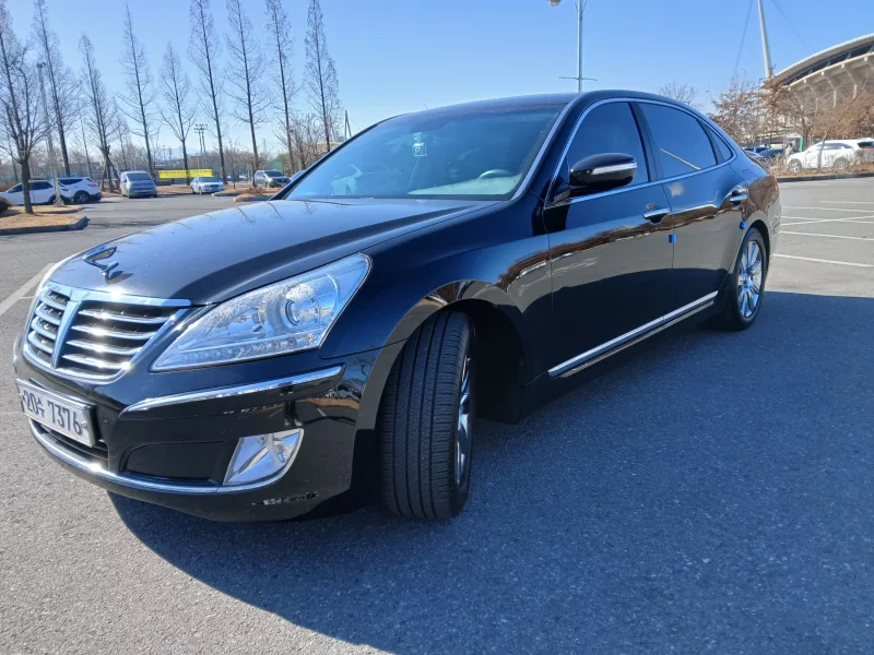 Hyundai Equus