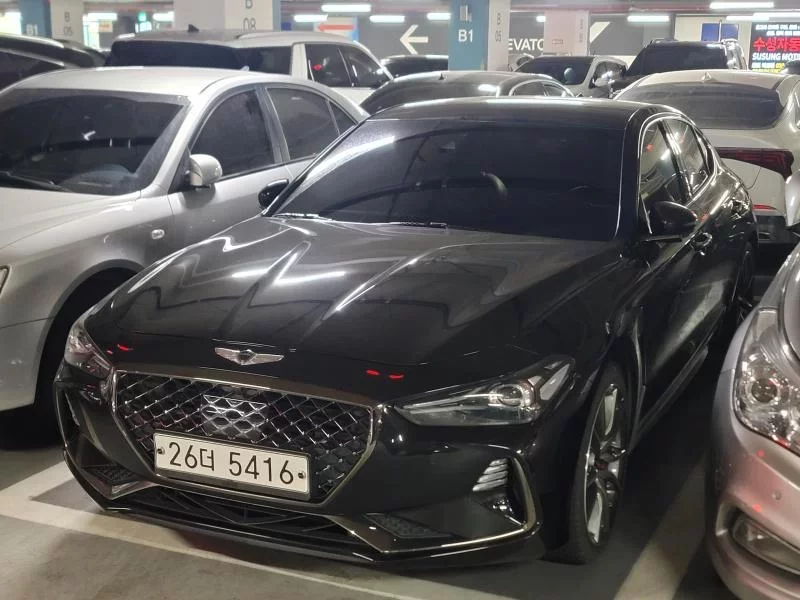 Genesis G70