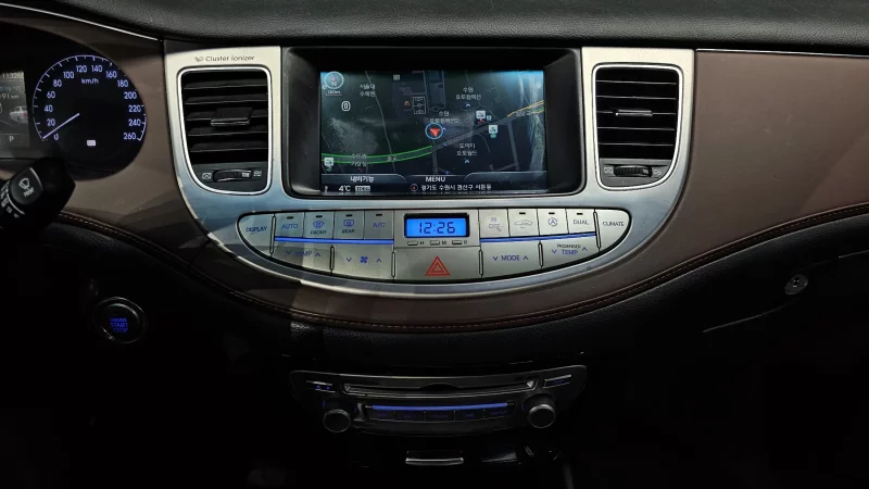 Hyundai Genesis