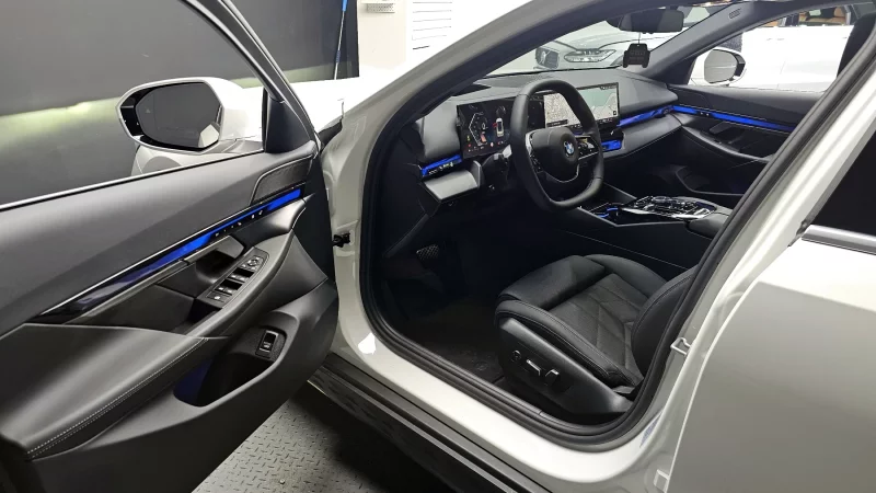 BMW 5-Series