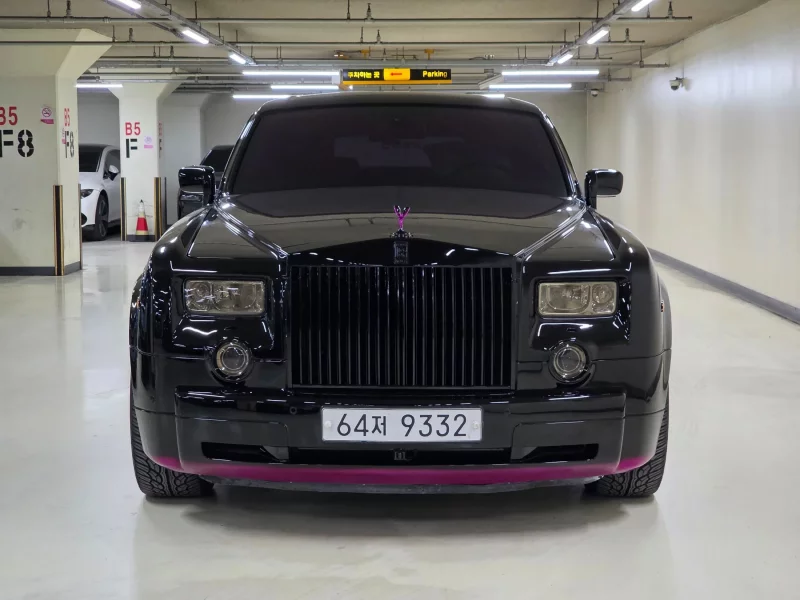 Rolls-Royce PHANTOM
