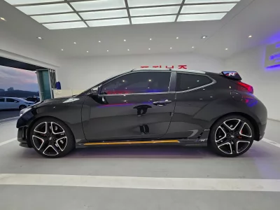 Hyundai Veloster