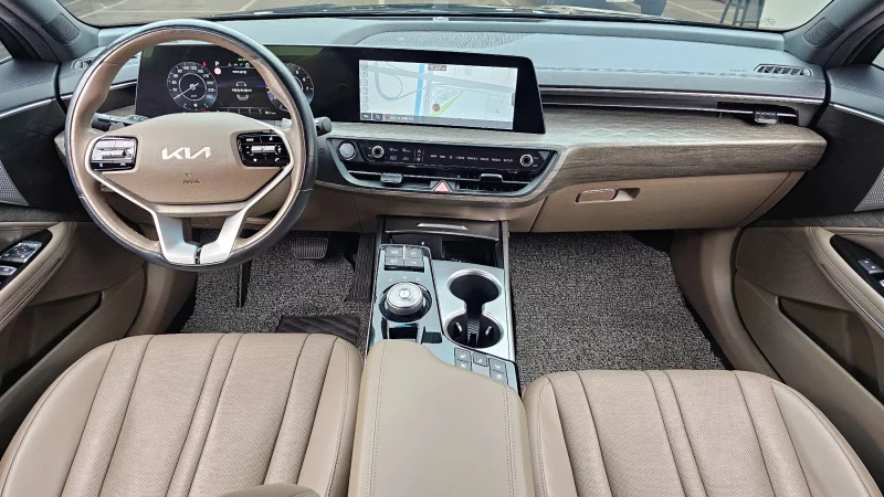 Kia K8
