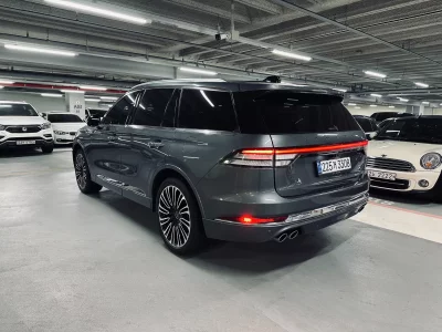 Lincoln AVIATOR