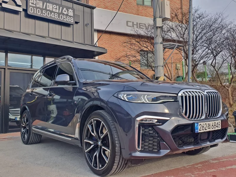 BMW X7