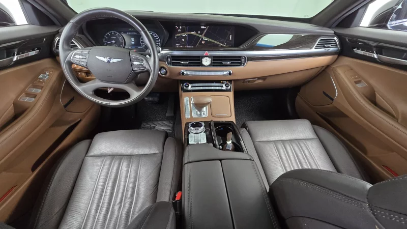 Genesis G90