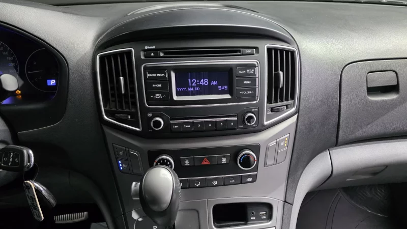 Hyundai Grand Starex