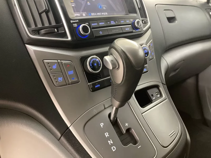 Hyundai Grand Starex