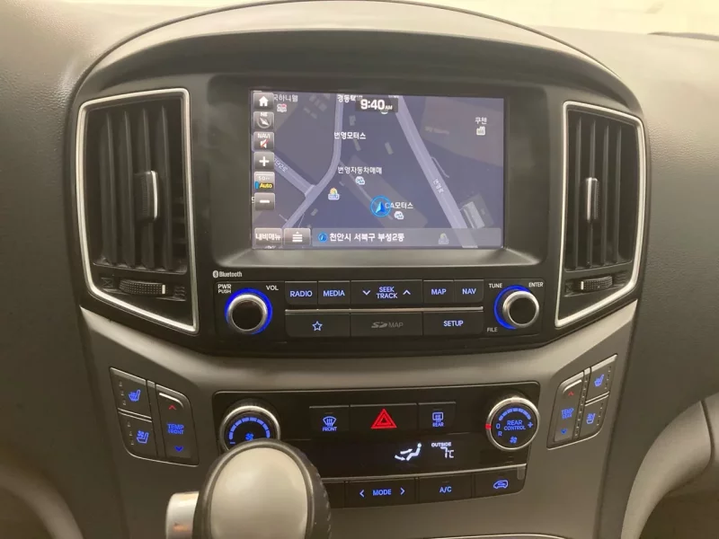 Hyundai Grand Starex