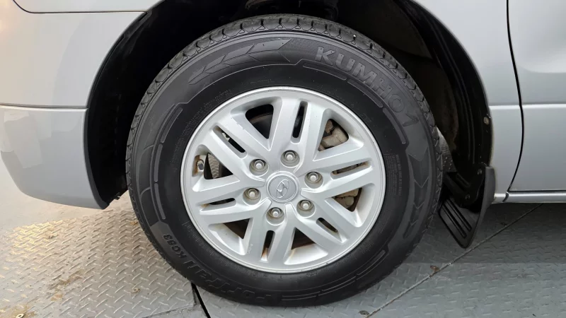 Hyundai Grand Starex