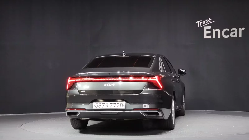 Kia K8