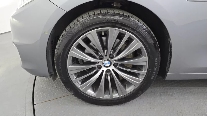 BMW 5-Series Gran Turismo