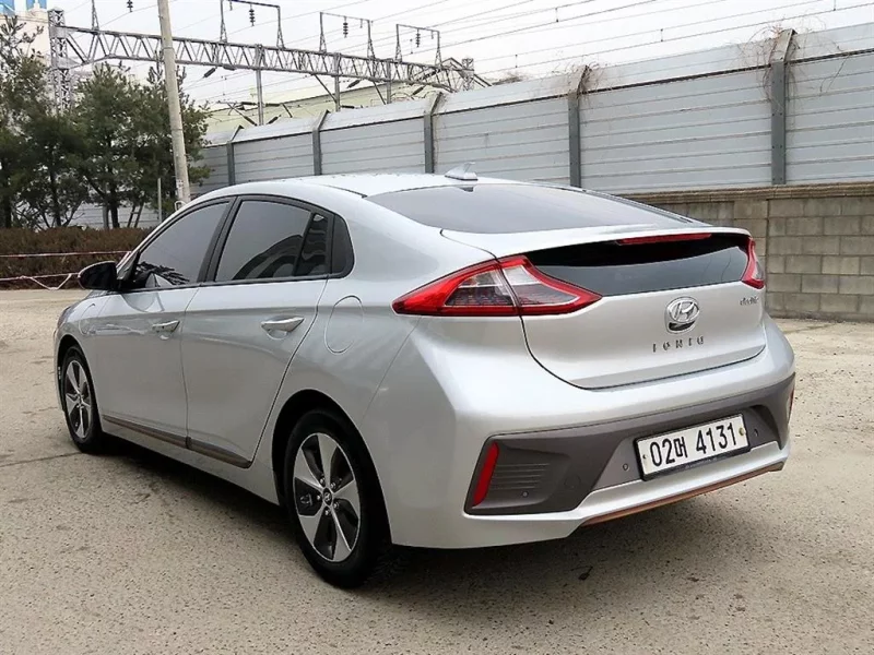 Hyundai Ioniq
