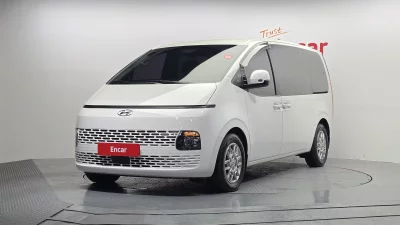Hyundai Staria