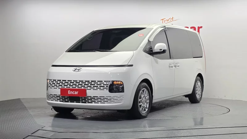 Hyundai Staria