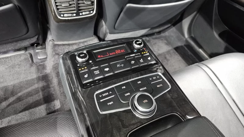 Kia K9