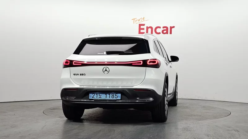 Mercedes-Benz EQA