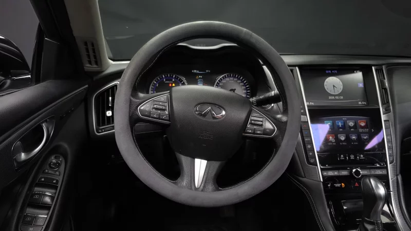 Infiniti Q50