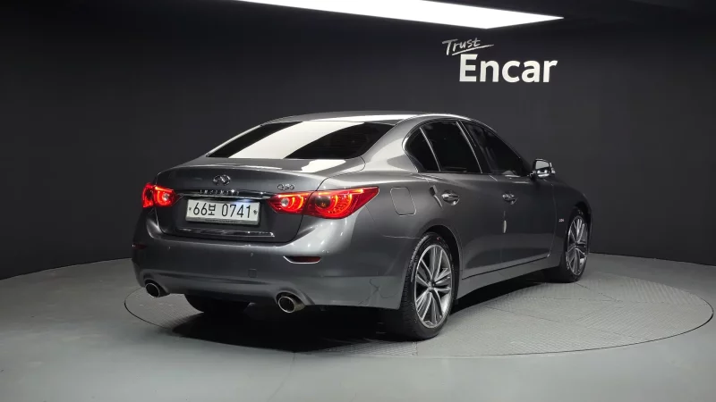 Infiniti Q50