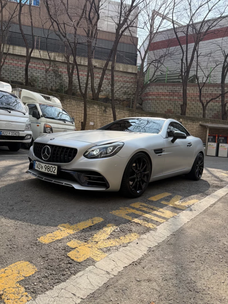 Mercedes-Benz SLC-Class