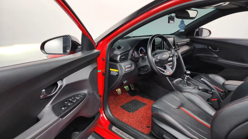 Hyundai Veloster