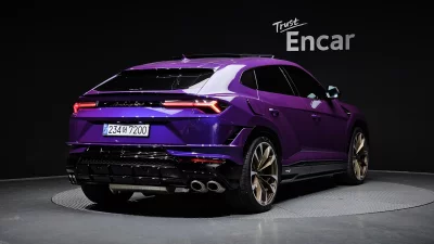 Lamborghini URUS