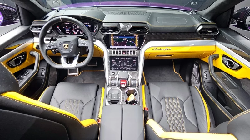 Lamborghini URUS
