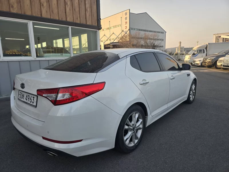 Kia K5
