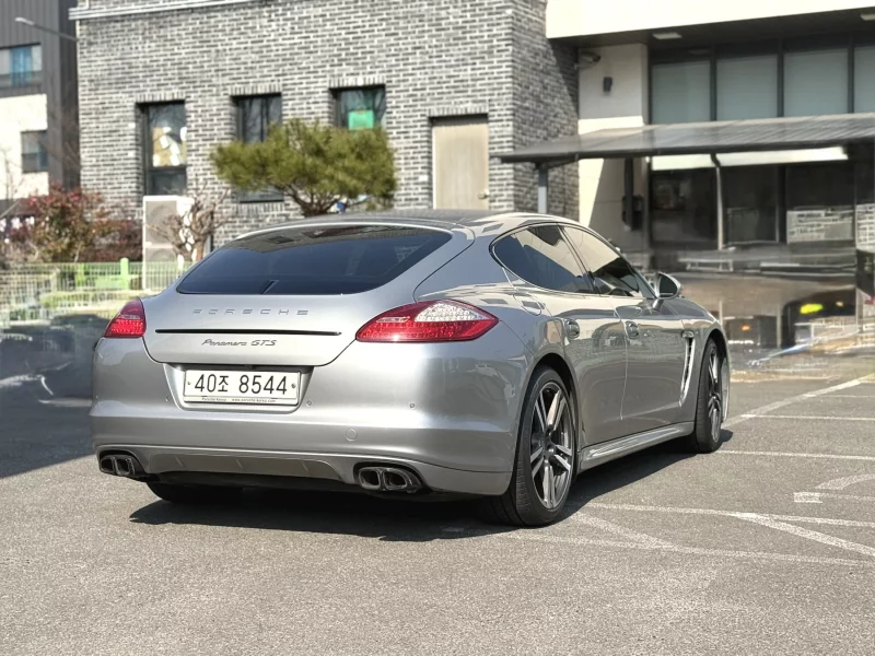 Porsche PANAMERA
