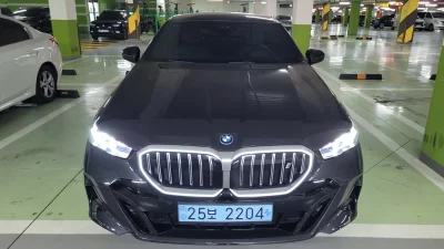 BMW i5