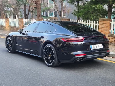 Porsche PANAMERA